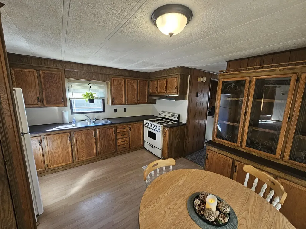 20 Anthony Circle Swanzey NH 03469