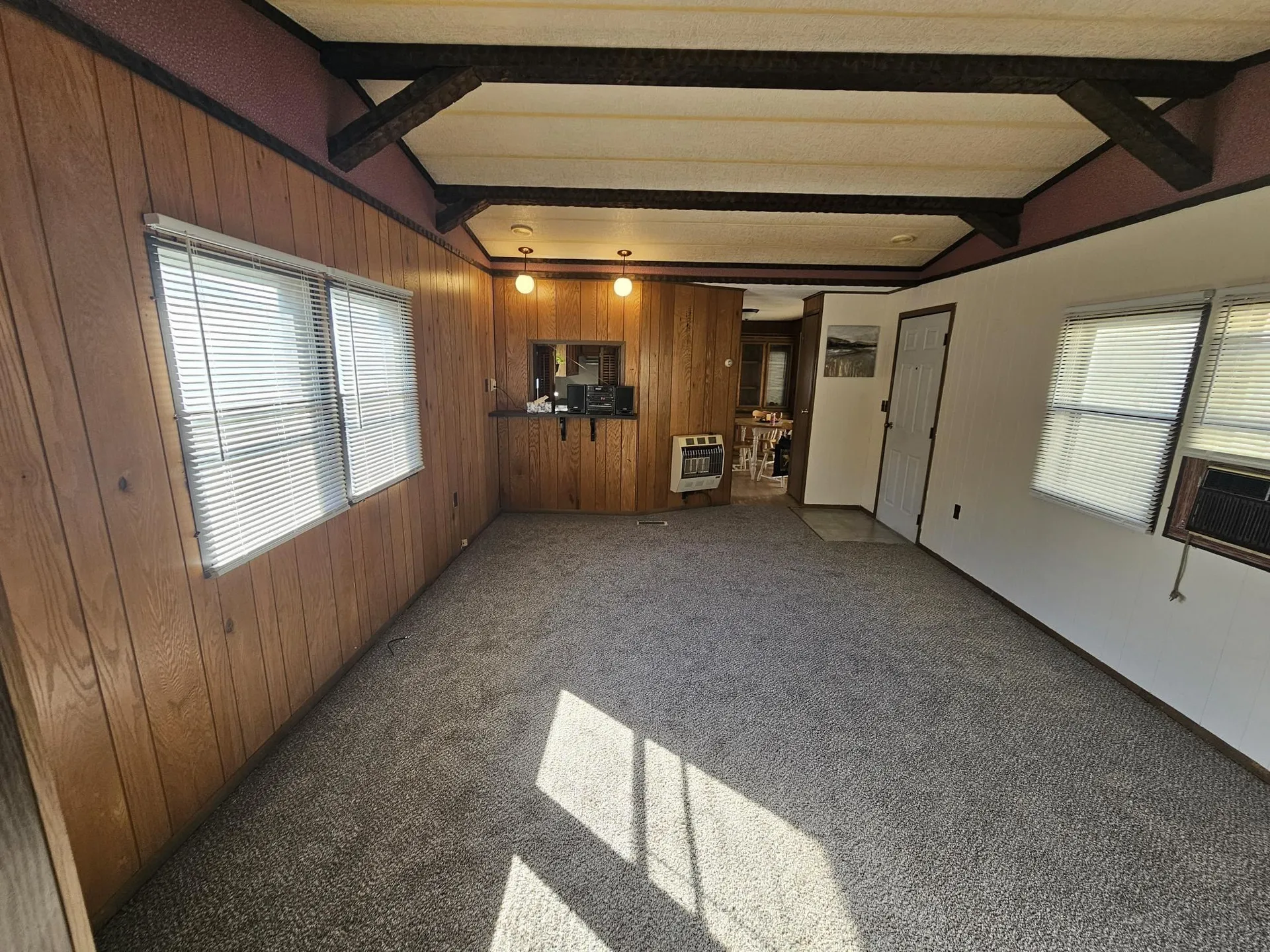 20 Anthony Circle Swanzey NH 03469