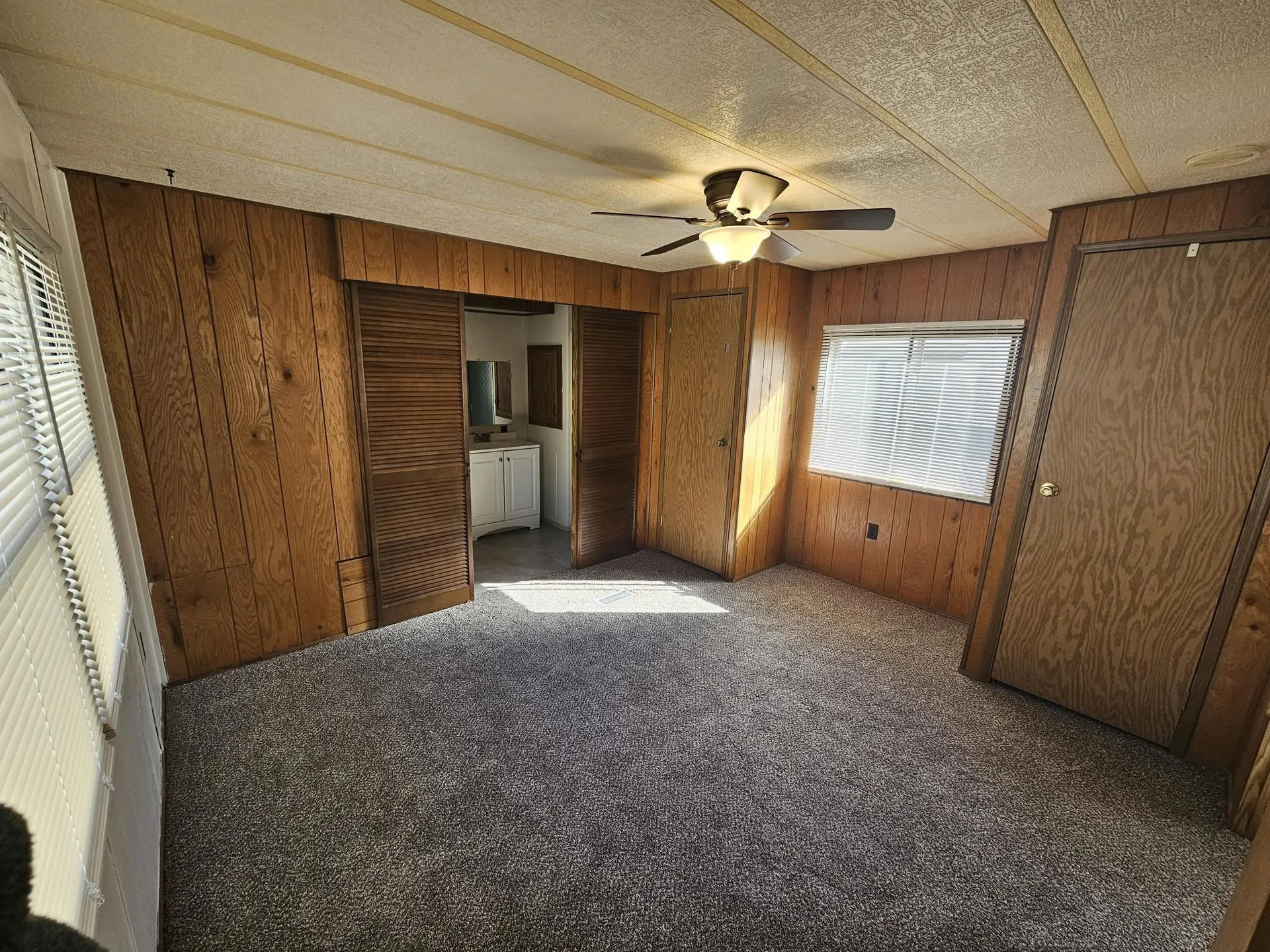 20 Anthony Circle Swanzey NH 03469