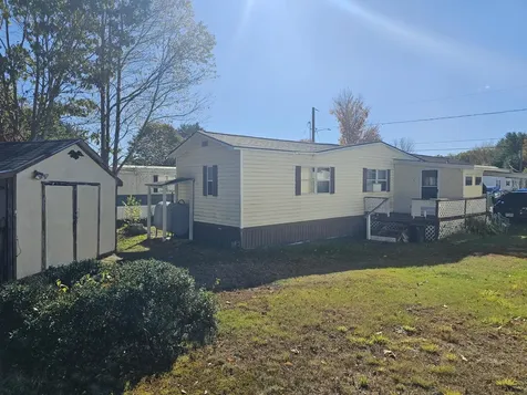 20 Anthony Circle Swanzey NH 03469