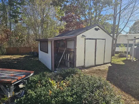 20 Anthony Circle Swanzey NH 03469