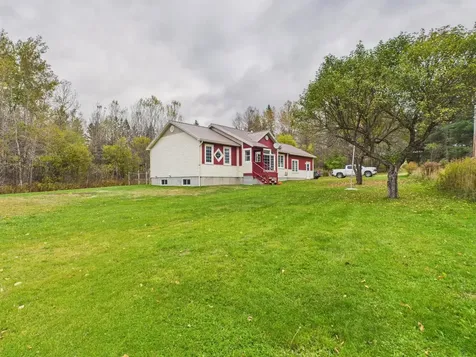 18 Lynch Road Stewartstown NH 03576