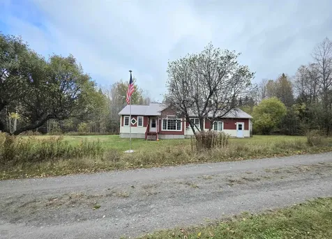 18 Lynch Road Stewartstown NH 03576