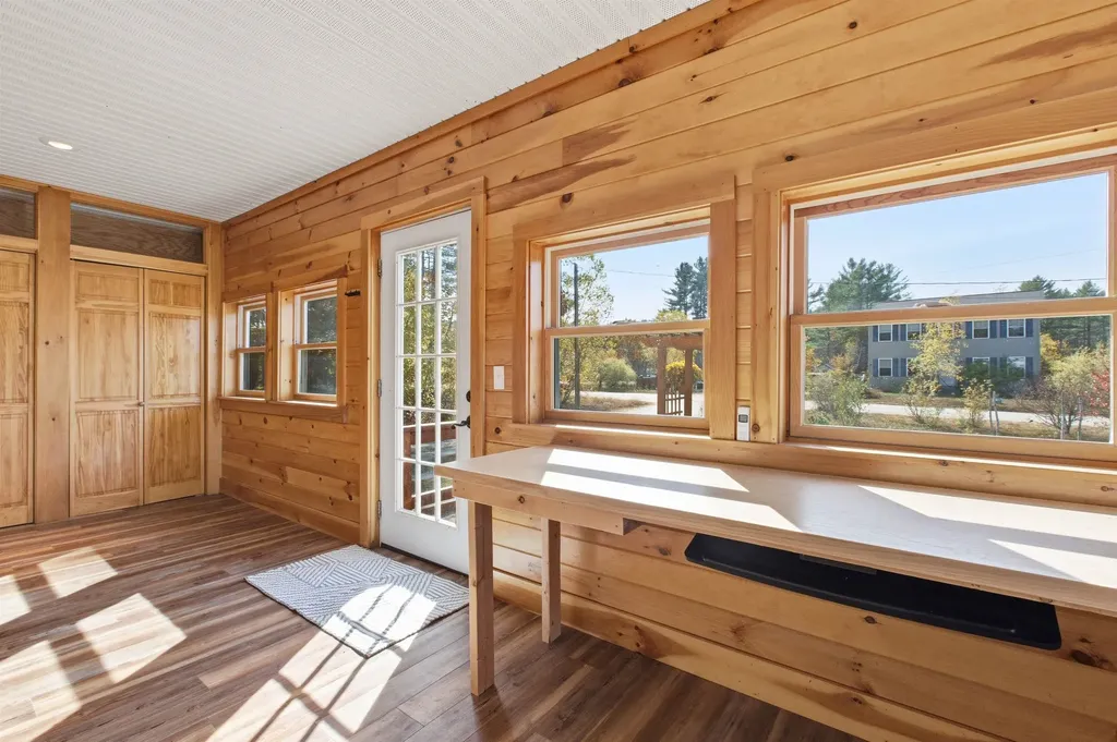 34 Courtland Drive Danbury NH 03230