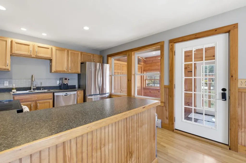 34 Courtland Drive Danbury NH 03230