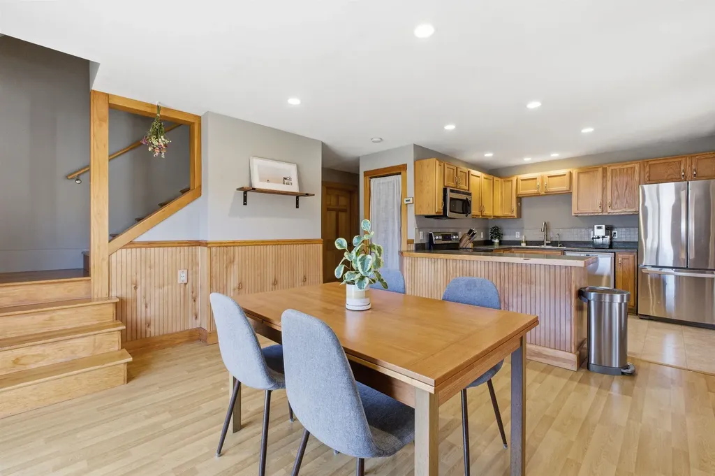 34 Courtland Drive Danbury NH 03230