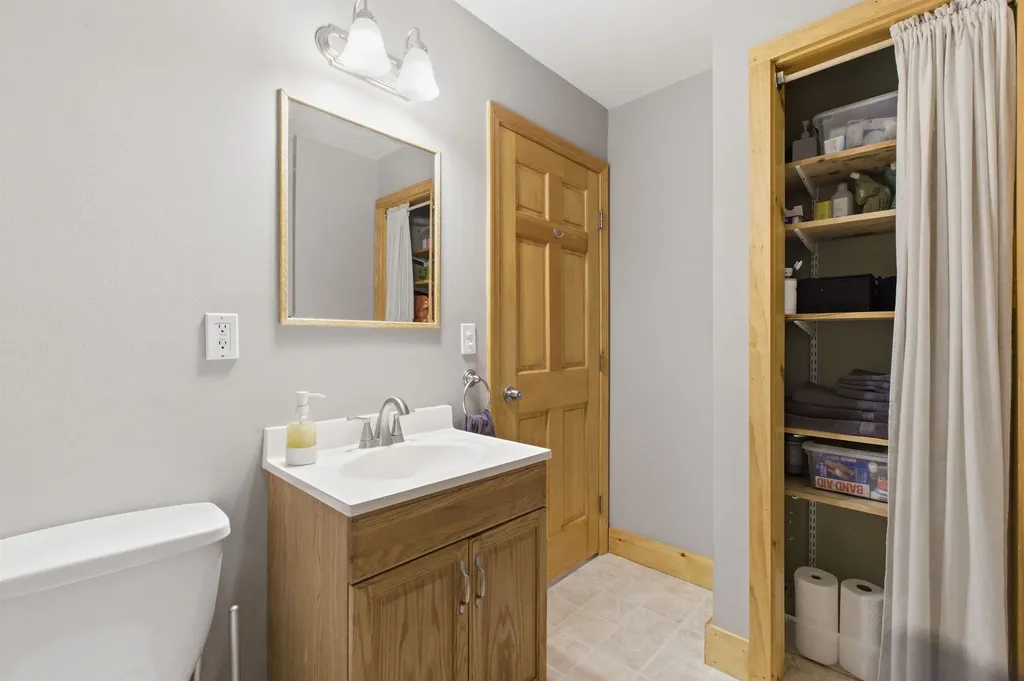 34 Courtland Drive Danbury NH 03230