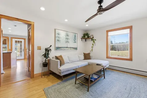 34 Courtland Drive Danbury NH 03230