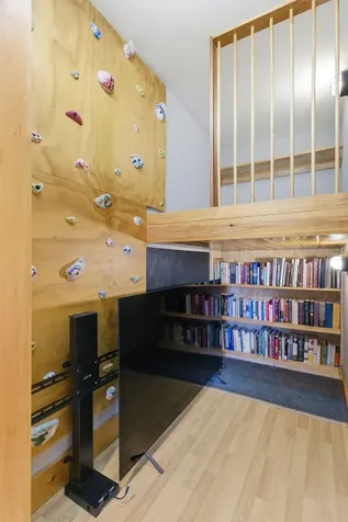 34 Courtland Drive Danbury NH 03230