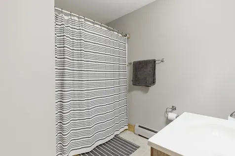 34 Courtland Drive Danbury NH 03230