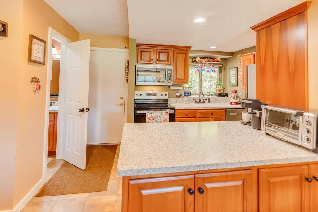 96 Fairway Drive Ashland NH 03217