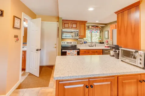 96 Fairway Drive Ashland NH 03217