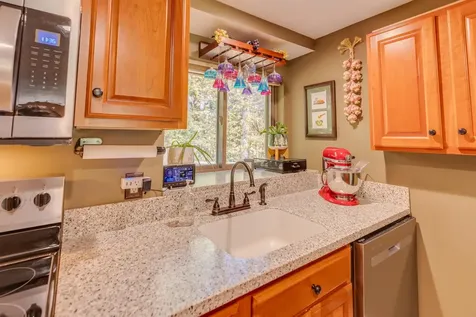 96 Fairway Drive Ashland NH 03217