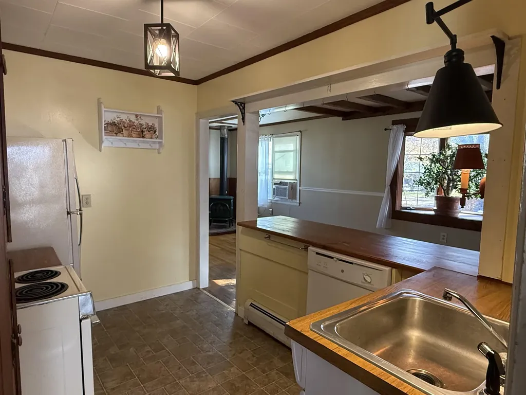 64 Bond Street Manchester VT 05255