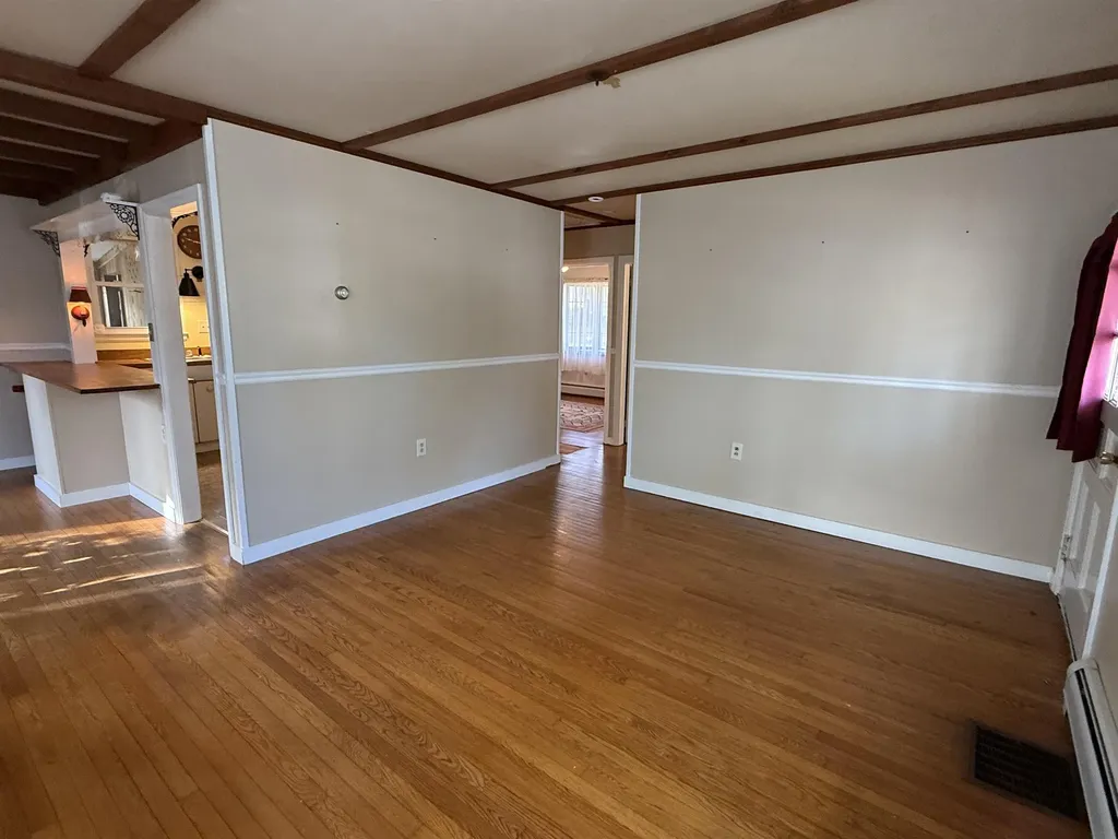 64 Bond Street Manchester VT 05255