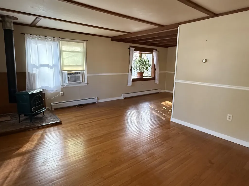 64 Bond Street Manchester VT 05255