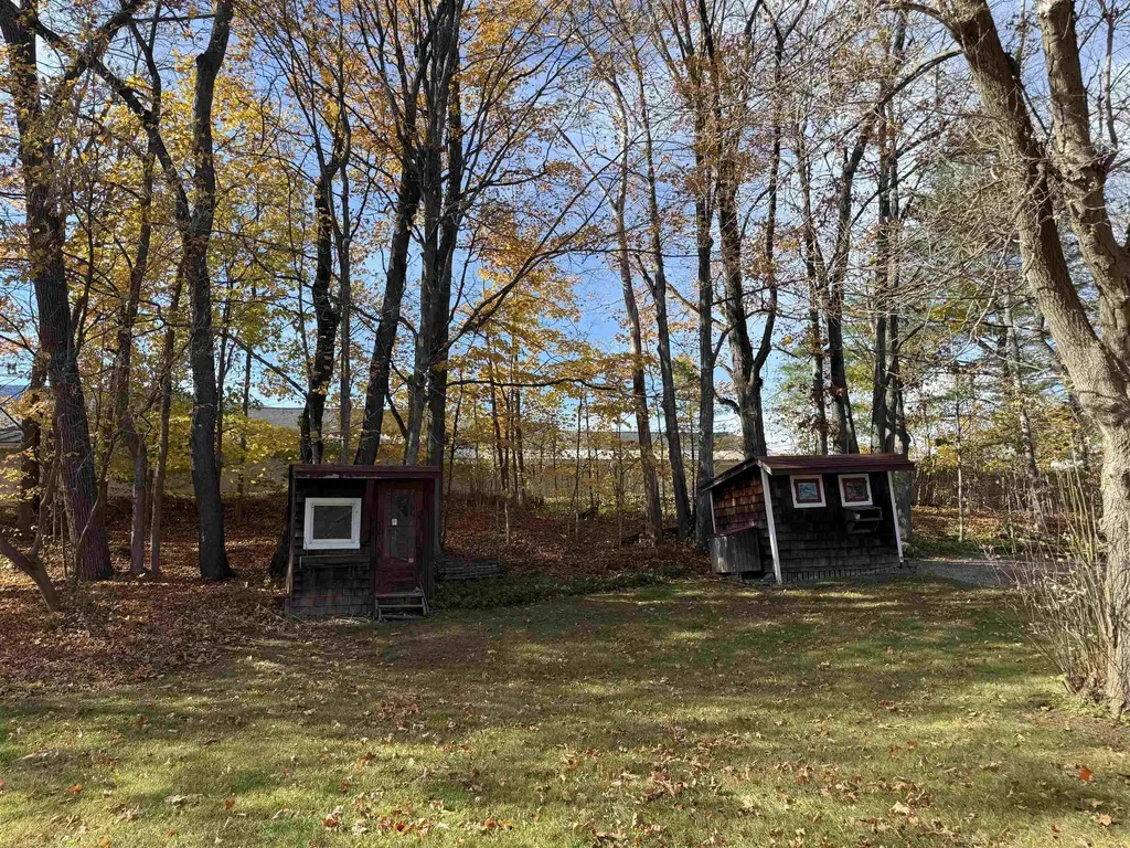 64 Bond Street Manchester VT 05255