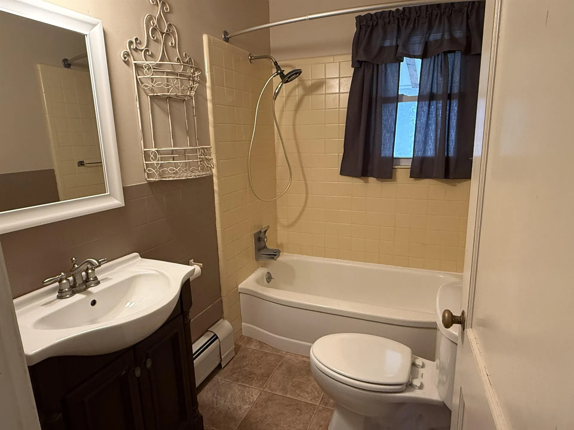 64 Bond Street Manchester VT 05255