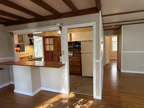 64 Bond Street Manchester VT 05255