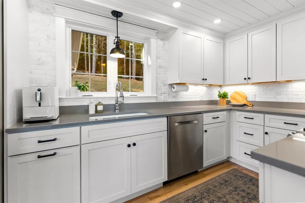 52 Chase Circle Center Harbor NH 03226