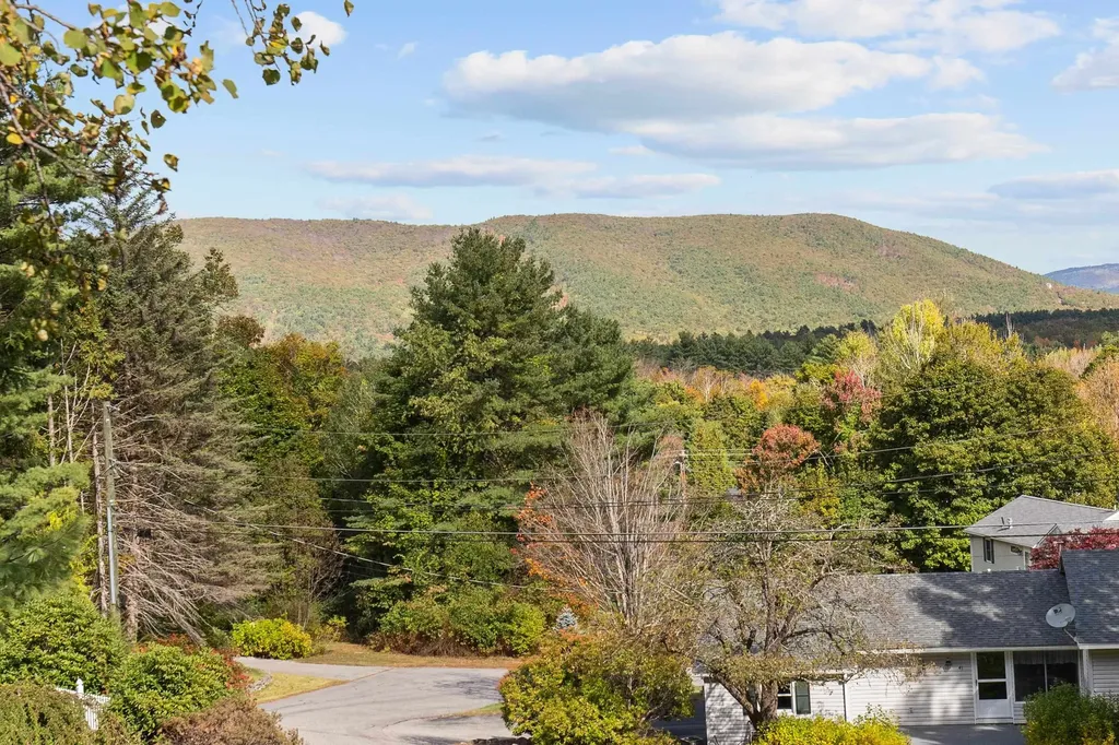 52 Chase Circle Center Harbor NH 03226