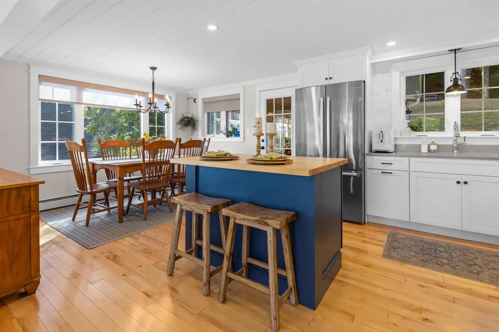 52 Chase Circle Center Harbor NH 03226