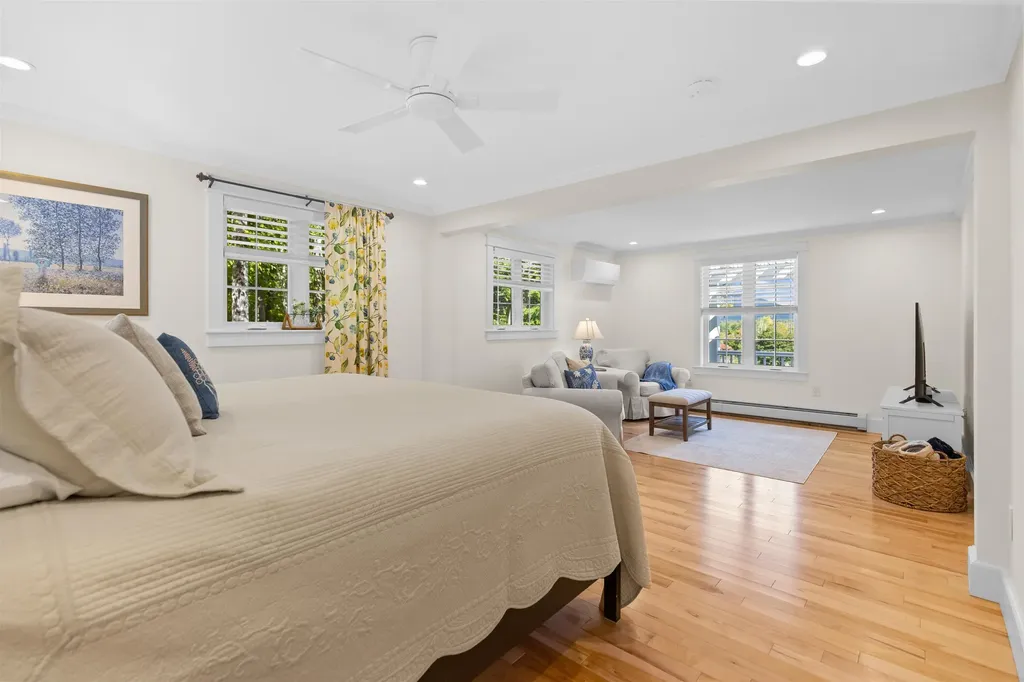 52 Chase Circle Center Harbor NH 03226