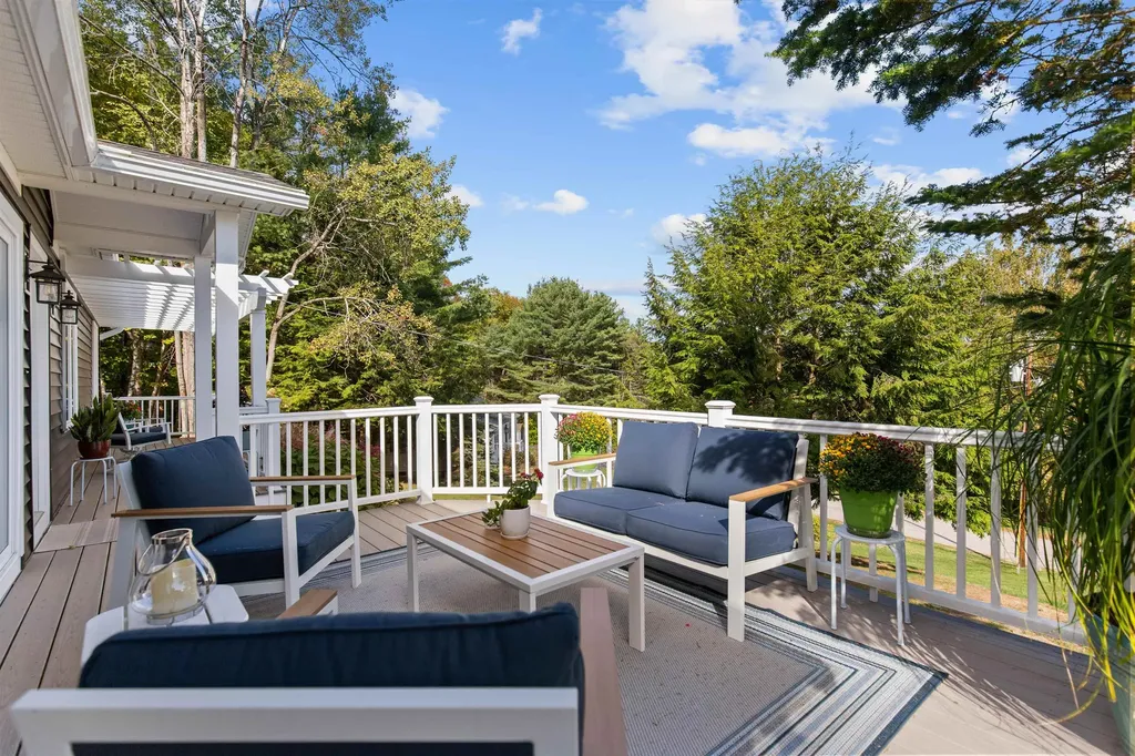 52 Chase Circle Center Harbor NH 03226