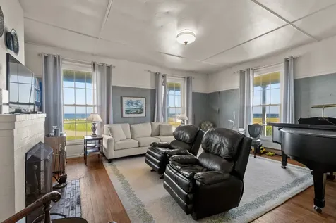 23 Straws Point Rye NH 03870