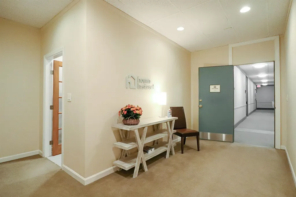 10 Vaughan Portsmouth NH 03801