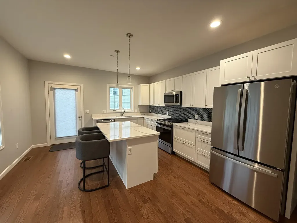 11 Venus Way Pelham NH 03076