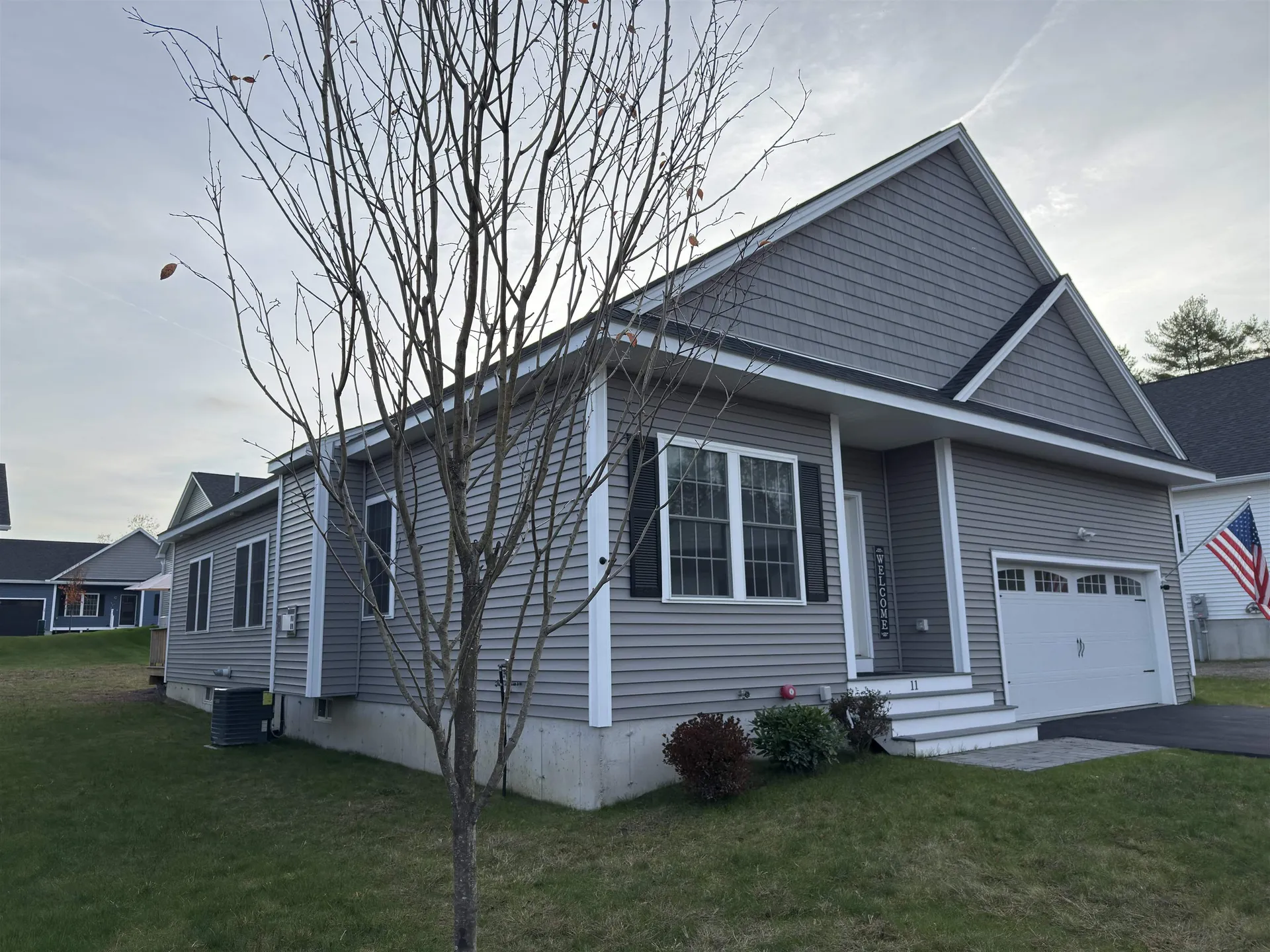 11 Venus Way Pelham NH 03076