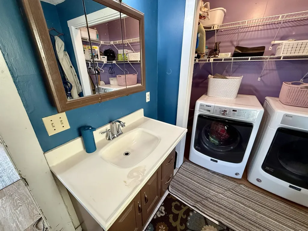 84 Spring Street Laconia NH 03246