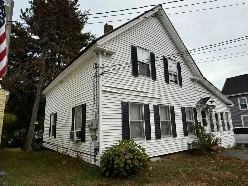 84 Spring Street Laconia NH 03246