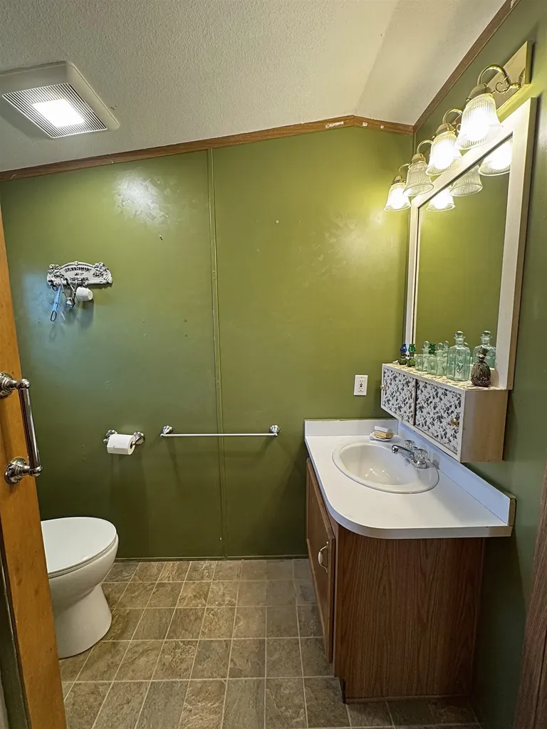 40 Citizen Street Claremont NH 03743