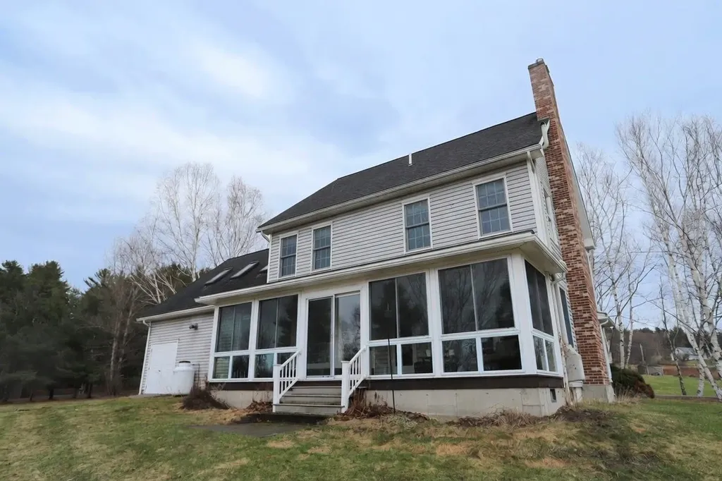 36 Tomahawk Path Derby VT 05829