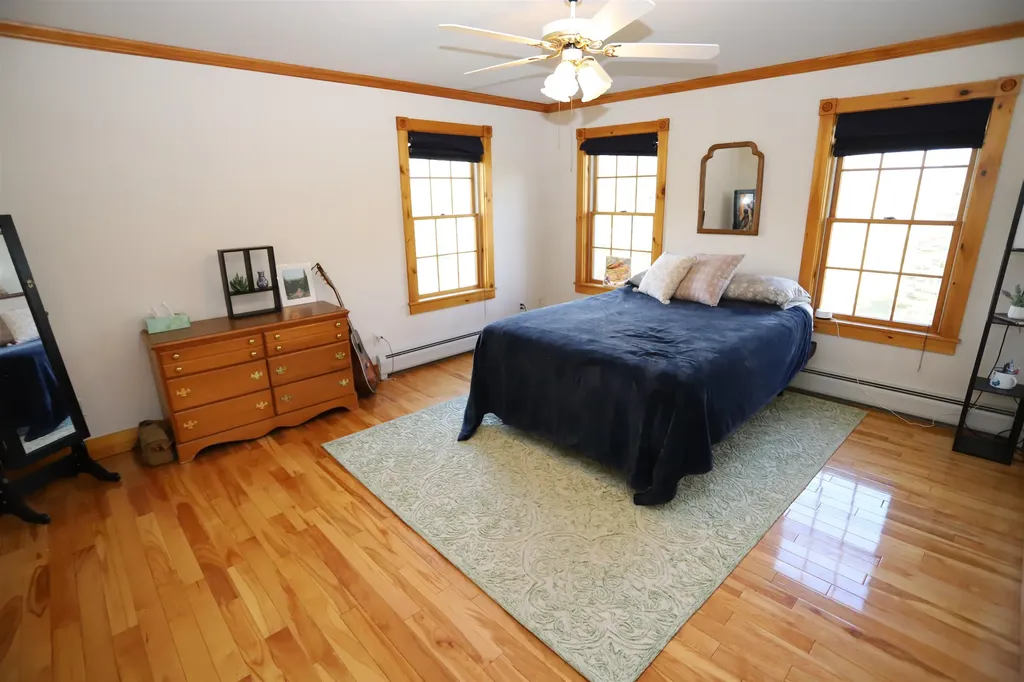 36 Tomahawk Path Derby VT 05829