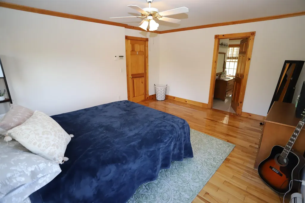 36 Tomahawk Path Derby VT 05829