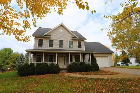 36 Tomahawk Path Derby VT 05829