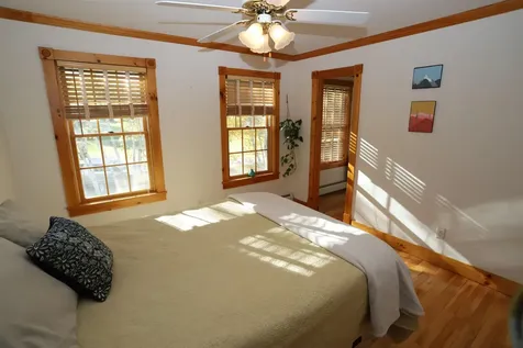 36 Tomahawk Path Derby VT 05829