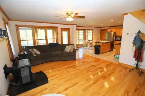 36 Tomahawk Path Derby VT 05829