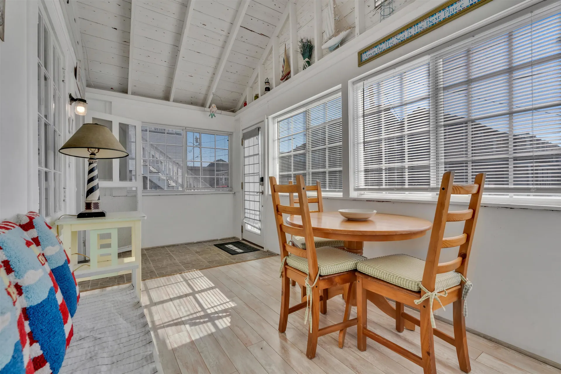 17 Johnson Avenue Hampton NH 03290-4906