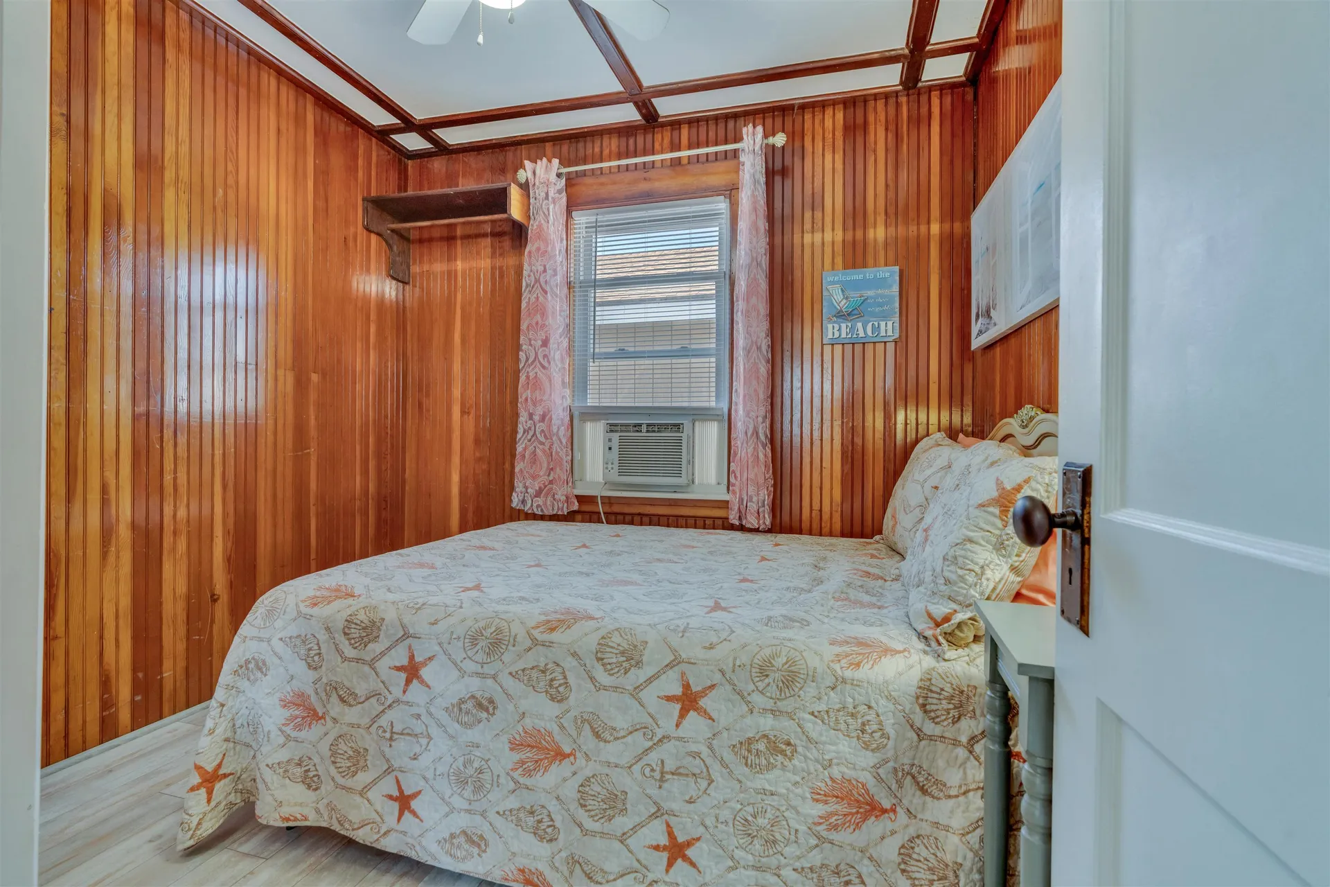 17 Johnson Avenue Hampton NH 03290-4906