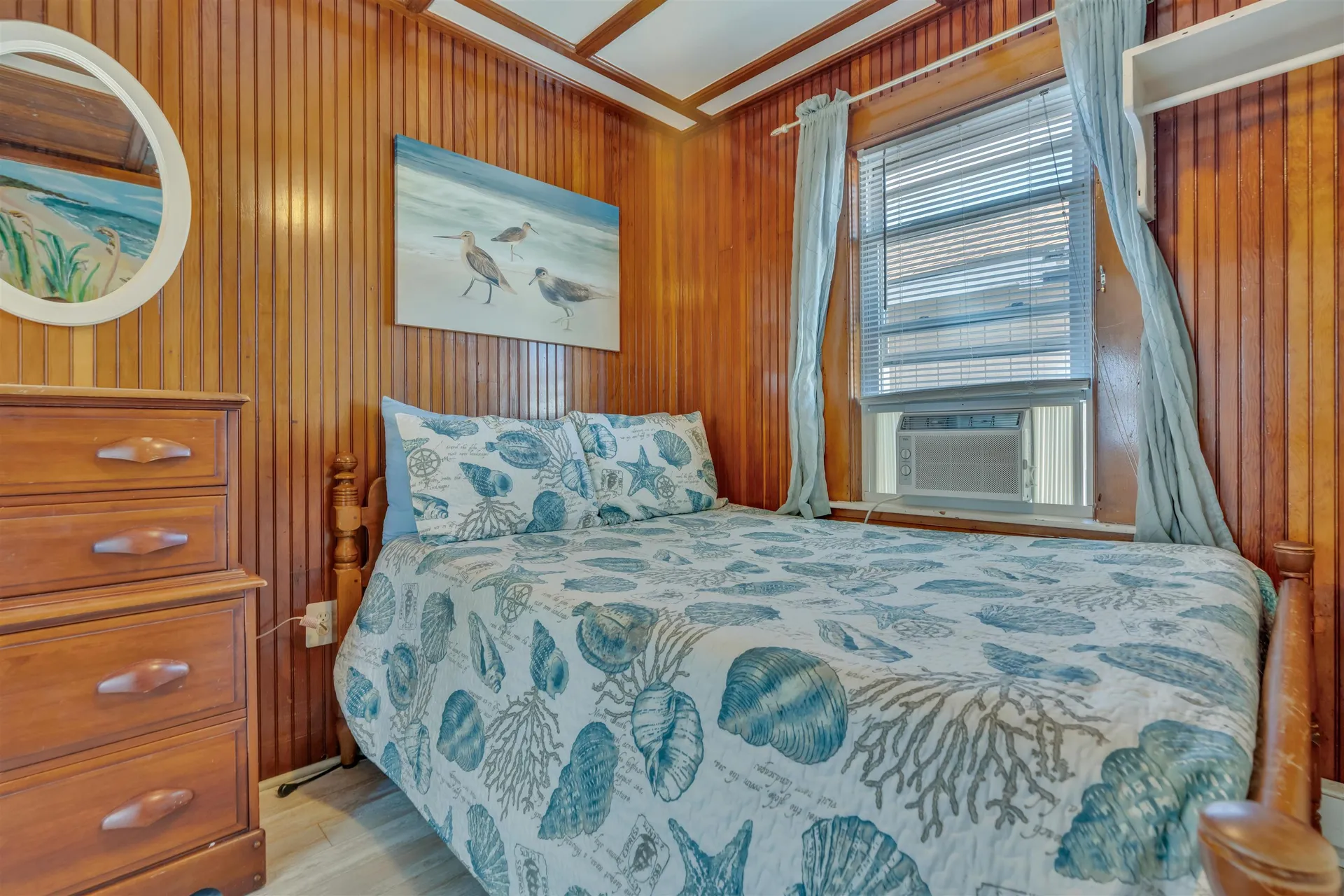 17 Johnson Avenue Hampton NH 03290-4906