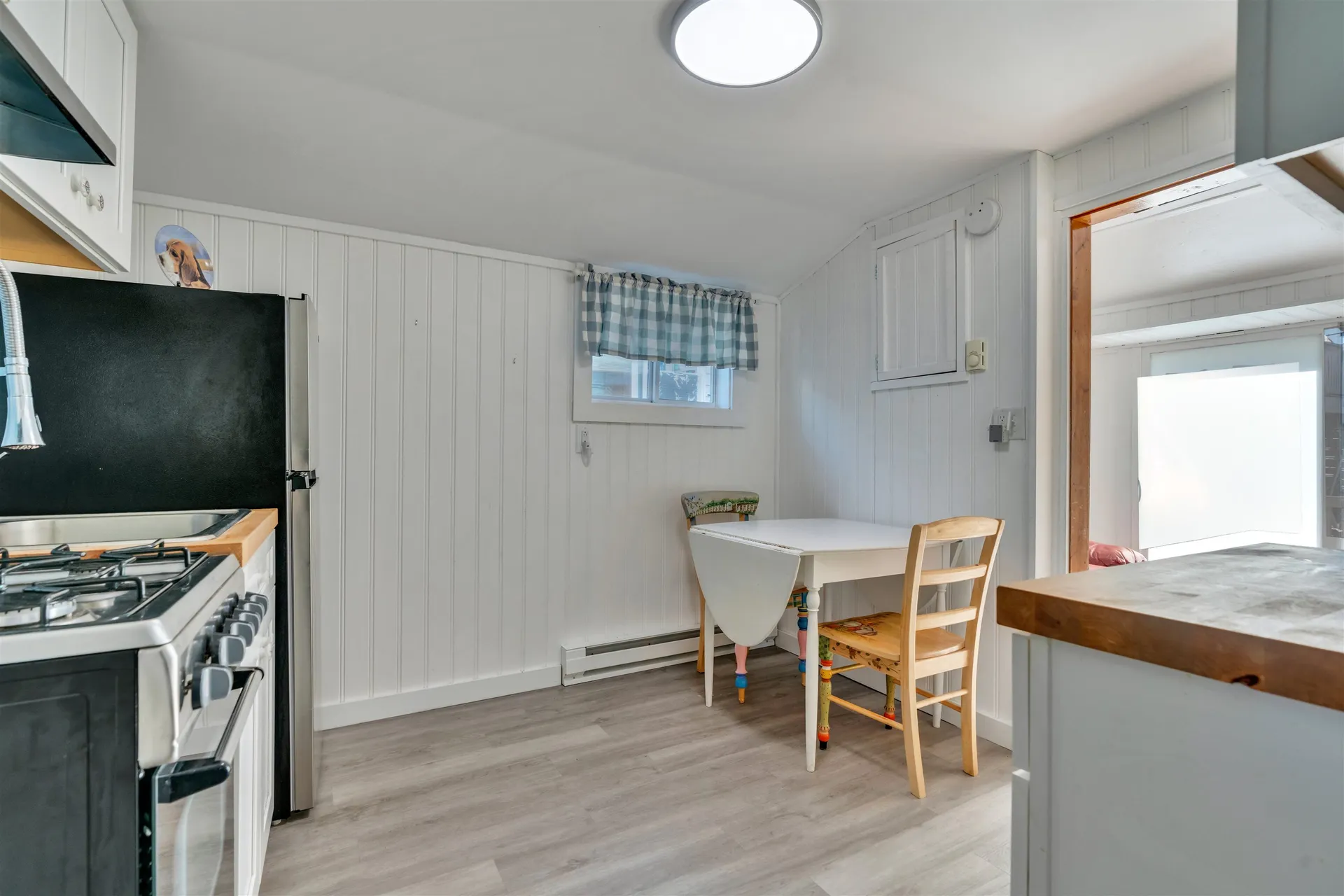 17 Johnson Avenue Hampton NH 03290-4906