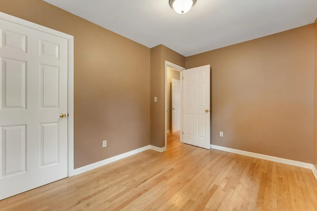 8 Margaret Street Essex VT 05452