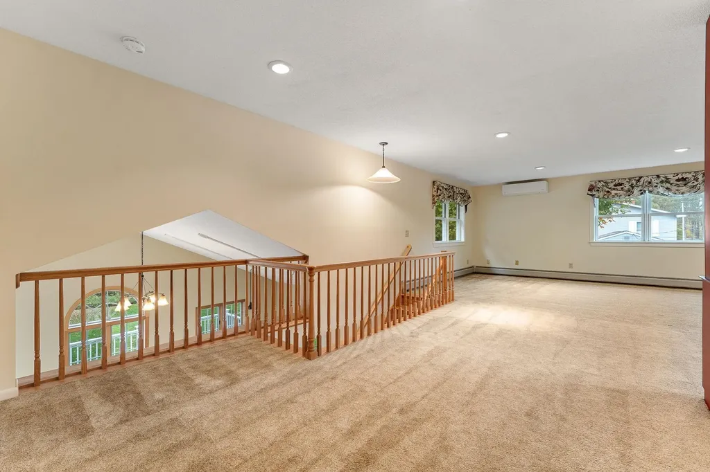 8 Margaret Street Essex VT 05452