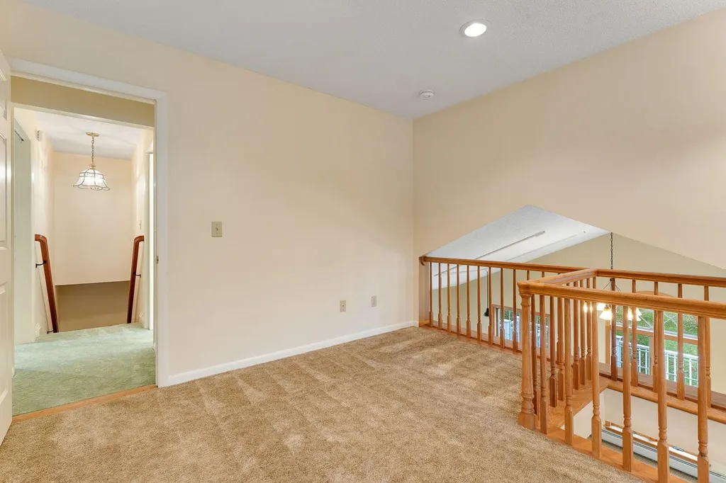 8 Margaret Street Essex VT 05452