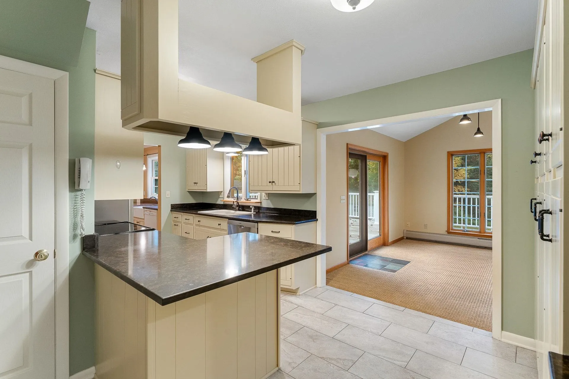 8 Margaret Street Essex VT 05452