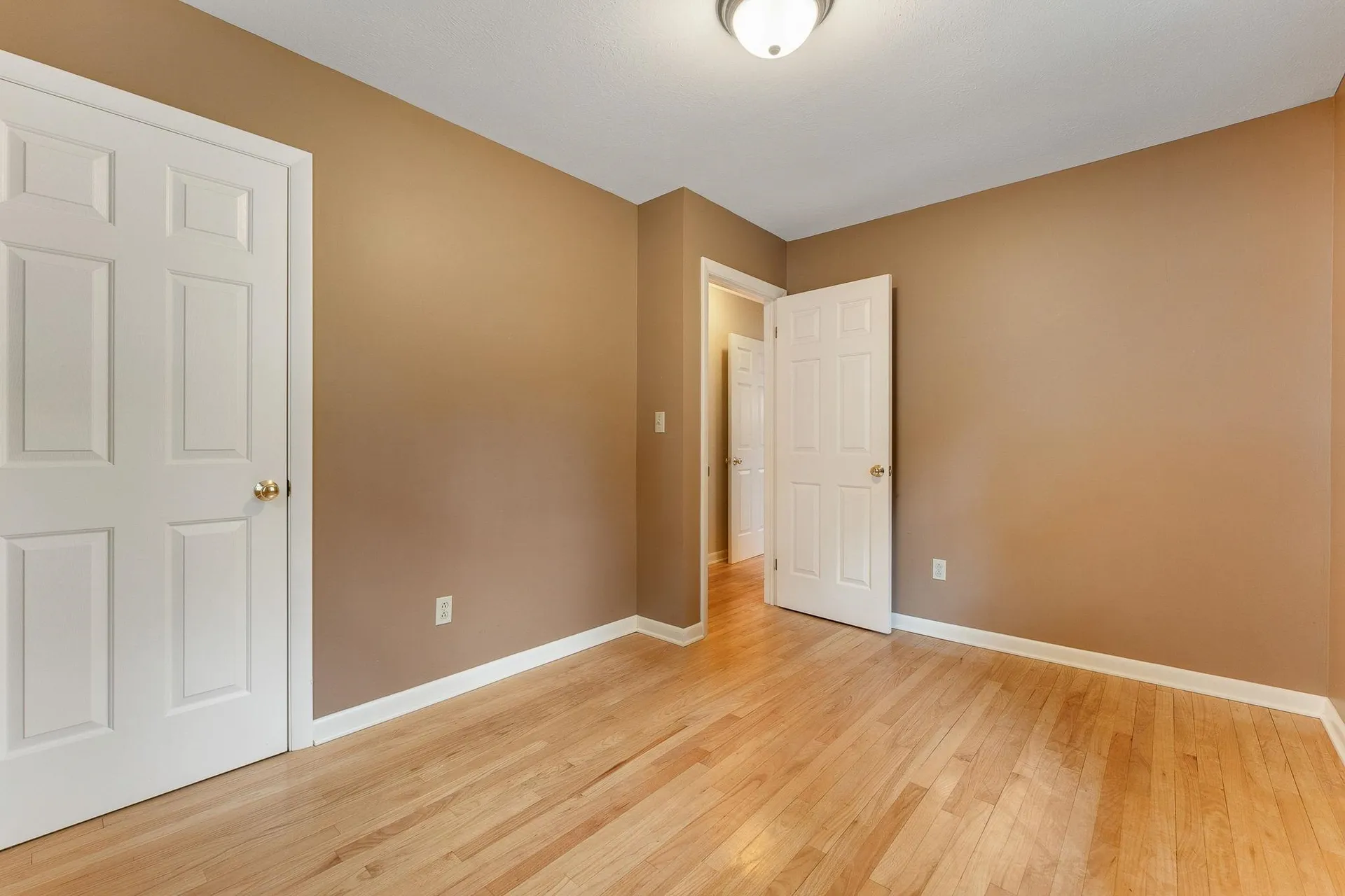 8 Margaret Street Essex VT 05452